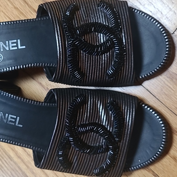 Chanel sandals - Picture 2 of 6